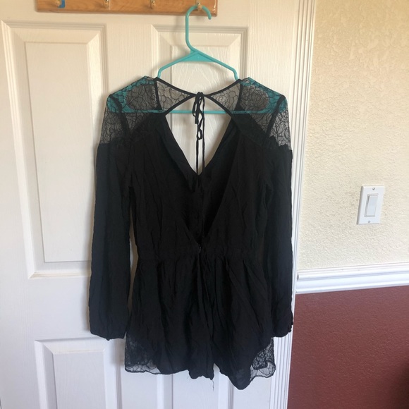 Urban Outfitters Lyle Tie Back Romper - Picture 4 of 5